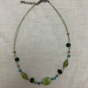 Cute necklace in green